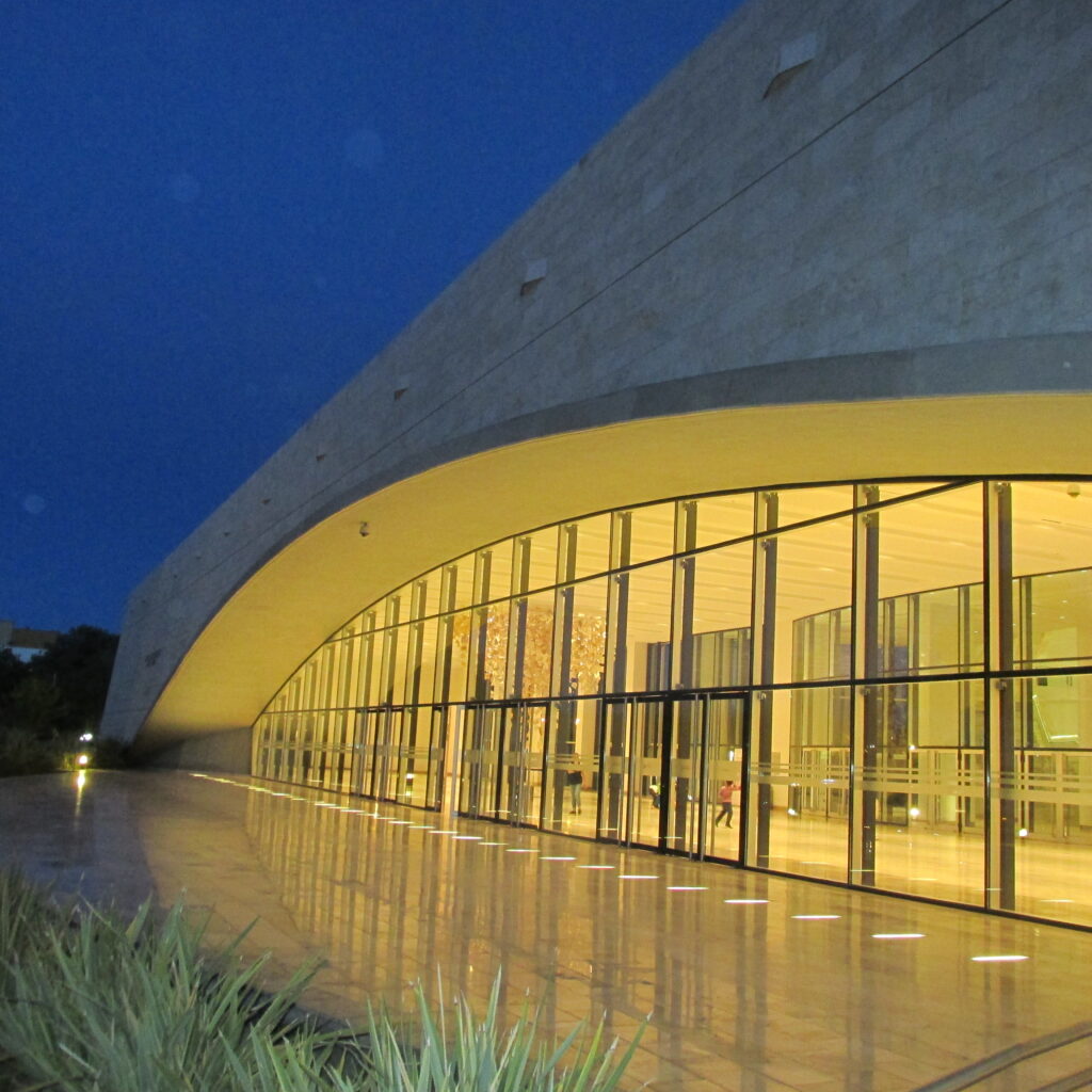 Turismo en San Juan - Teatro del Bicentenario